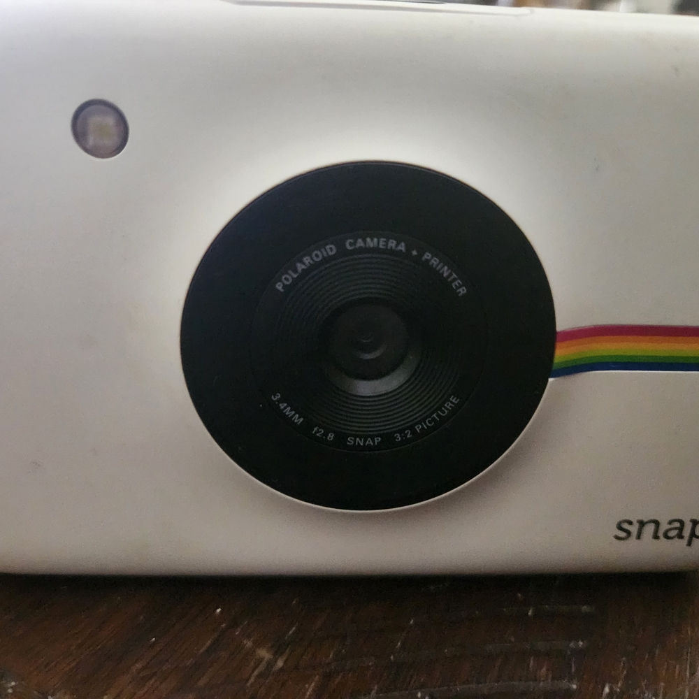 White Instant Camera with USB Cable - Picture 10 of 10